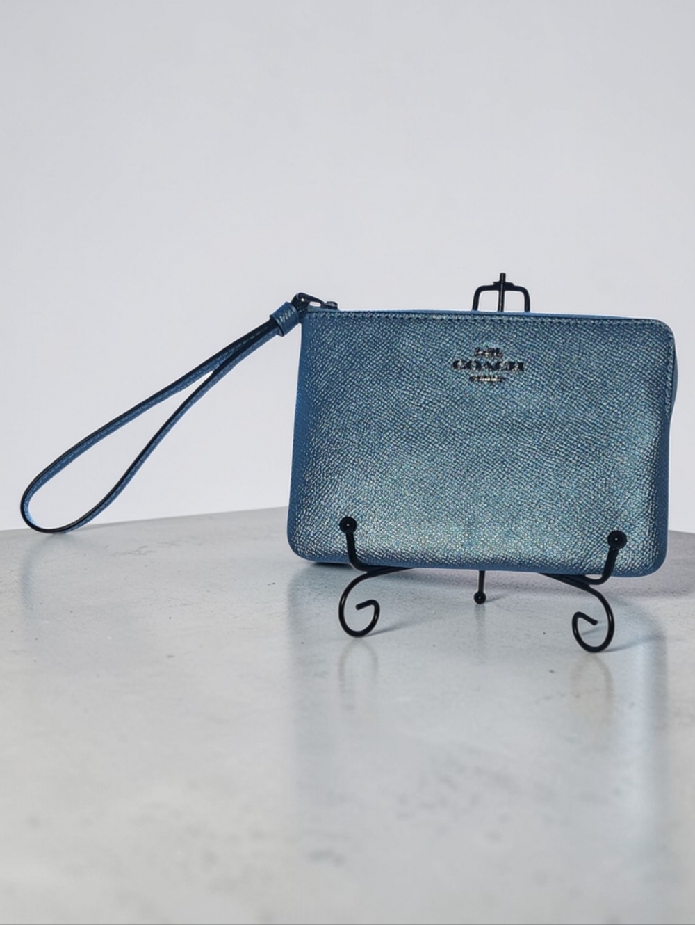 Coach Metallic Blue Corner Zip Wristlet Crossgrain Leather EUC w/ Dust Bag - Picture 3 of 9